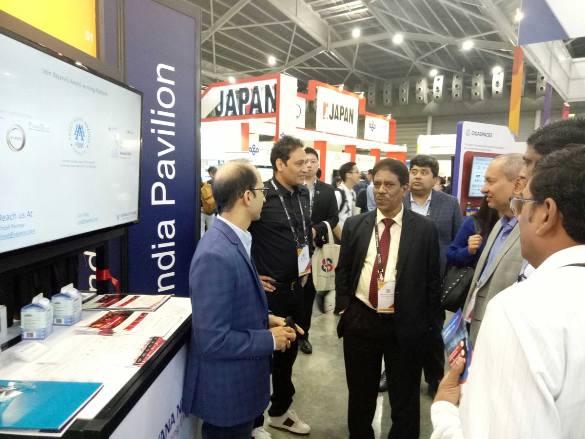 VayanaOfficial's tweet photo. If you're at #singaporefintechfestival 2019, catch up with our team, we are the India Pavilion booth S1.

@vinodparmar @sanjovi_98 https://t.co/oALSSvYuD6