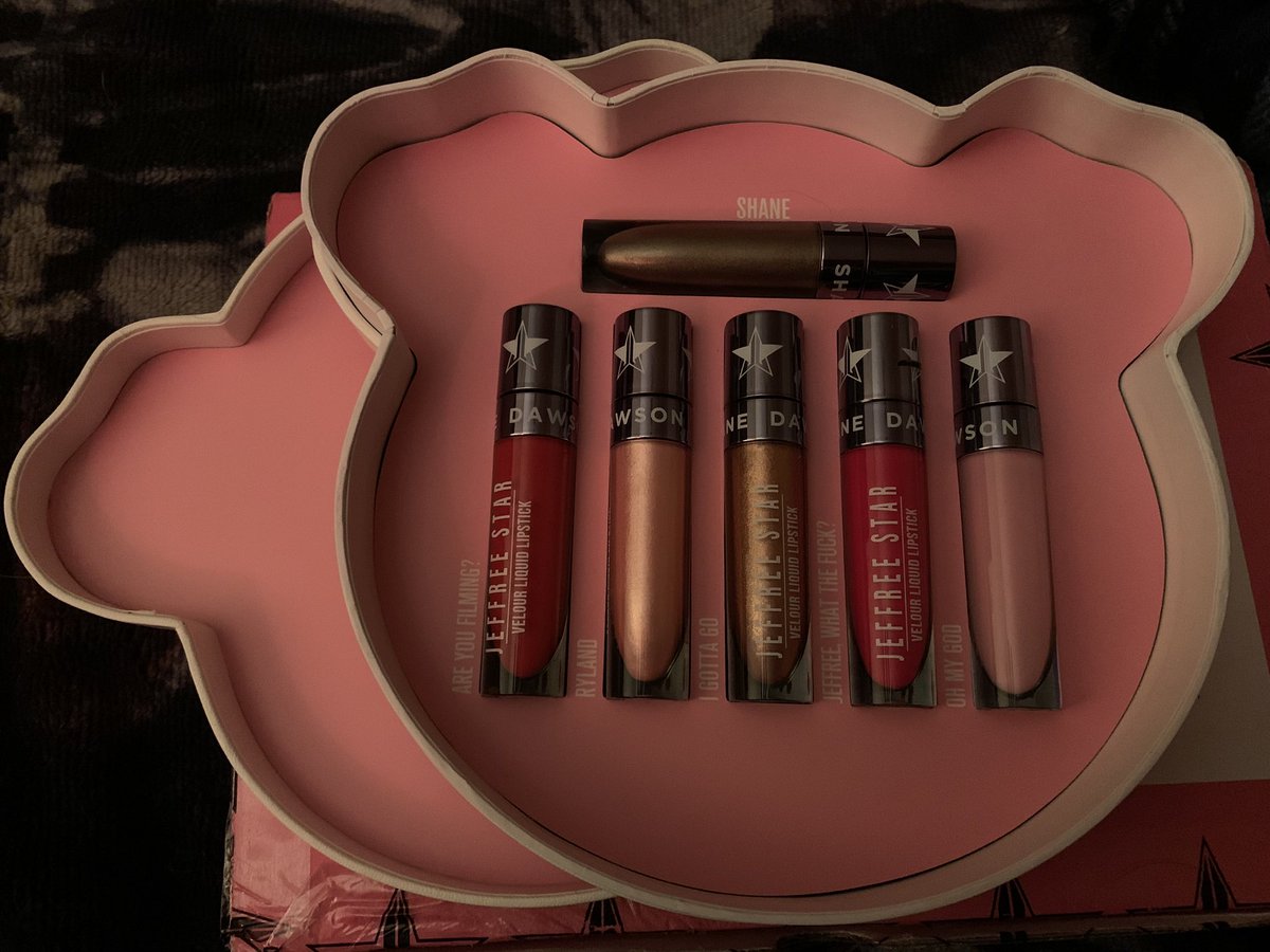 _alyssaisqueen's tweet photo. 😍💋🐷 #ShanexJeffree https://t.co/s8o72nI0rJ