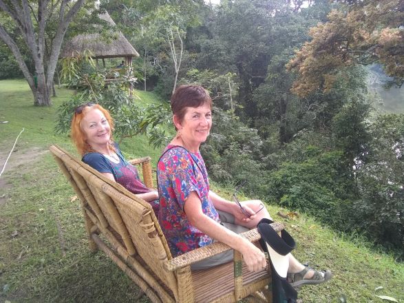 VMM_Int's tweet image. "The sun was shining as the cathedral gardener cut the hedge with his machete. The little old lady sat on her stool at the corner selling her craftwork and boda drivers scooted up and down to Virika Hospital ‘We Treat, God Heals’ the sign reads)."

bit.ly/2NFjD0i