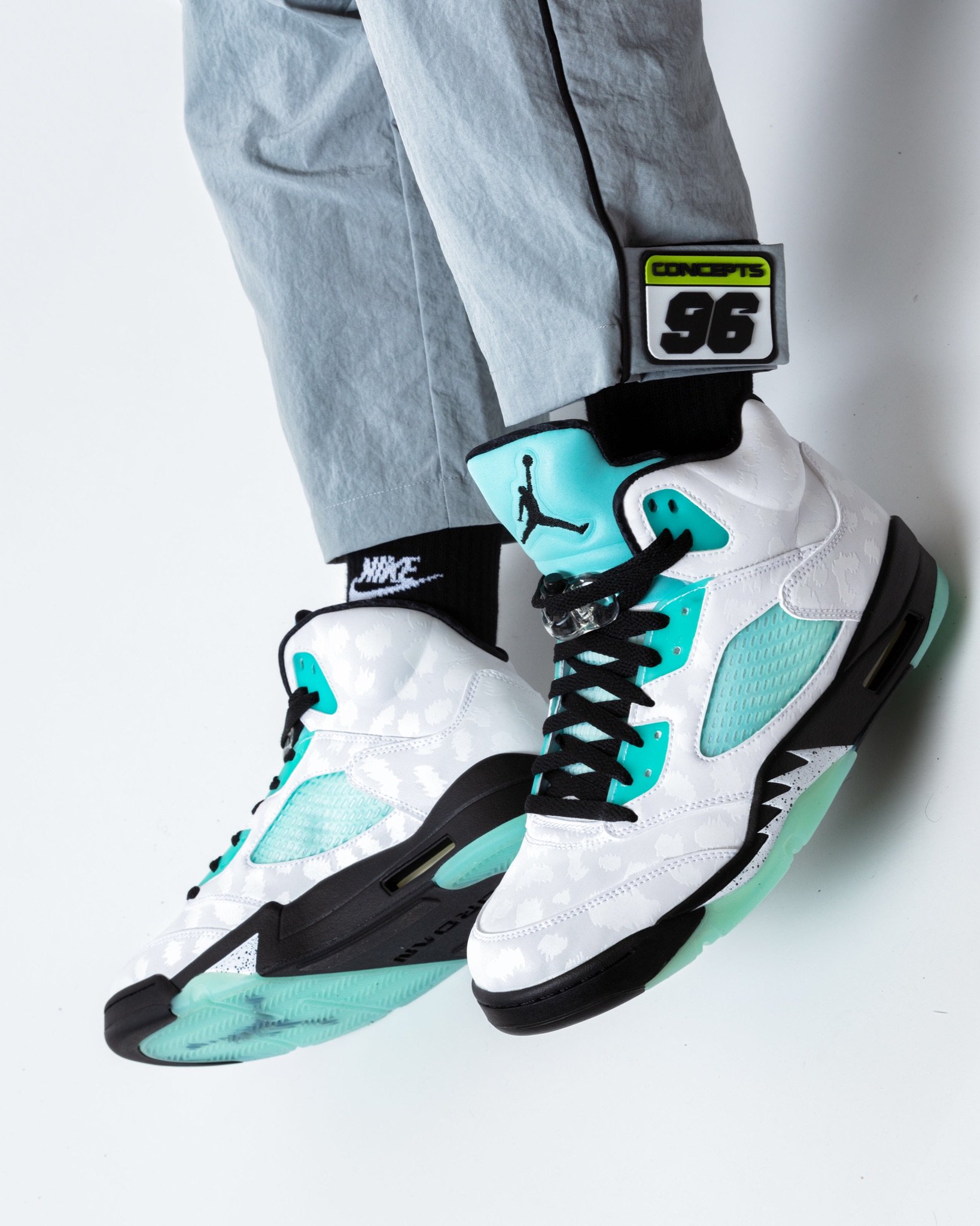 air jordan retro 5 island green