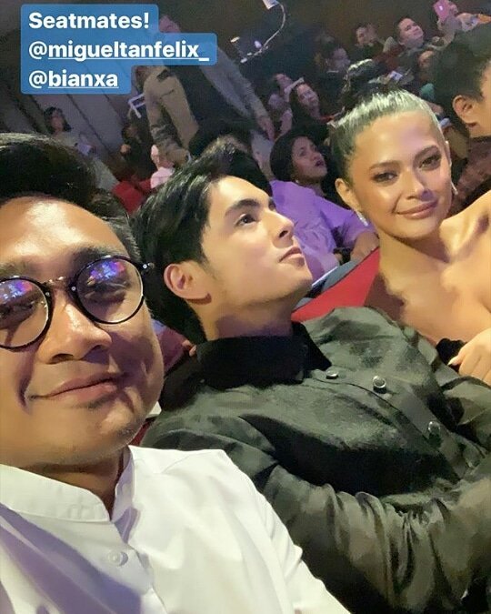 gnehwxii's tweet photo. seatmates ♥ @MiguelTanfelix_ @bianx_umali #CatholicMassMediaAwards https://t.co/GDJcQd1NyX