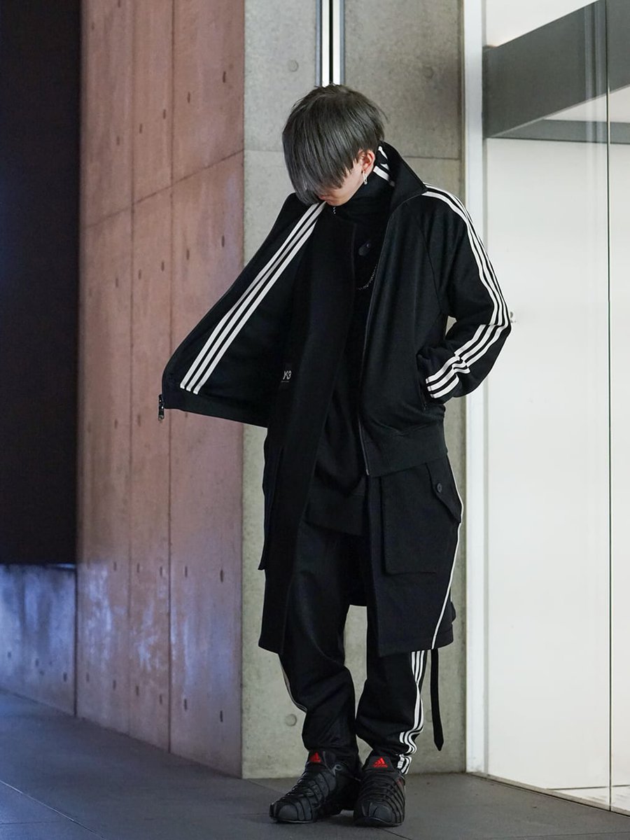 X 上的 The R：「BLOG UP DATE [ Y-3 19AW Revarsible 3stripe Styling