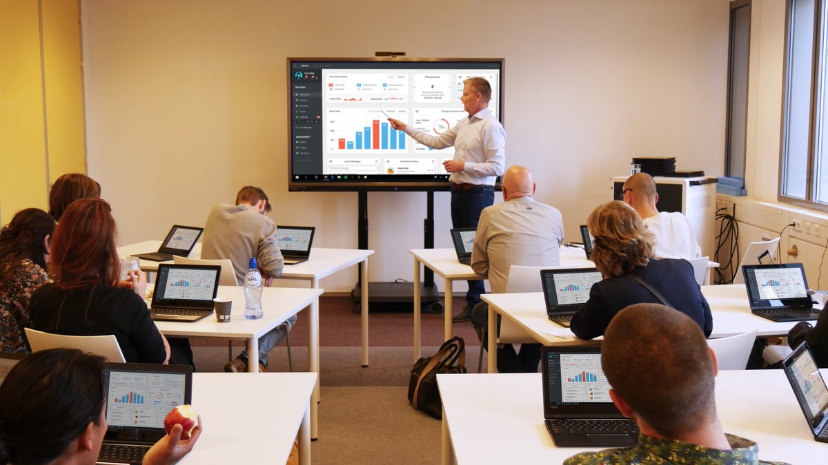 Ni kan enkelt dela skärmar och då kan även eleverna visa sin uträkning på Prowise skärmen.
prowise.com/sv/presenter-s…