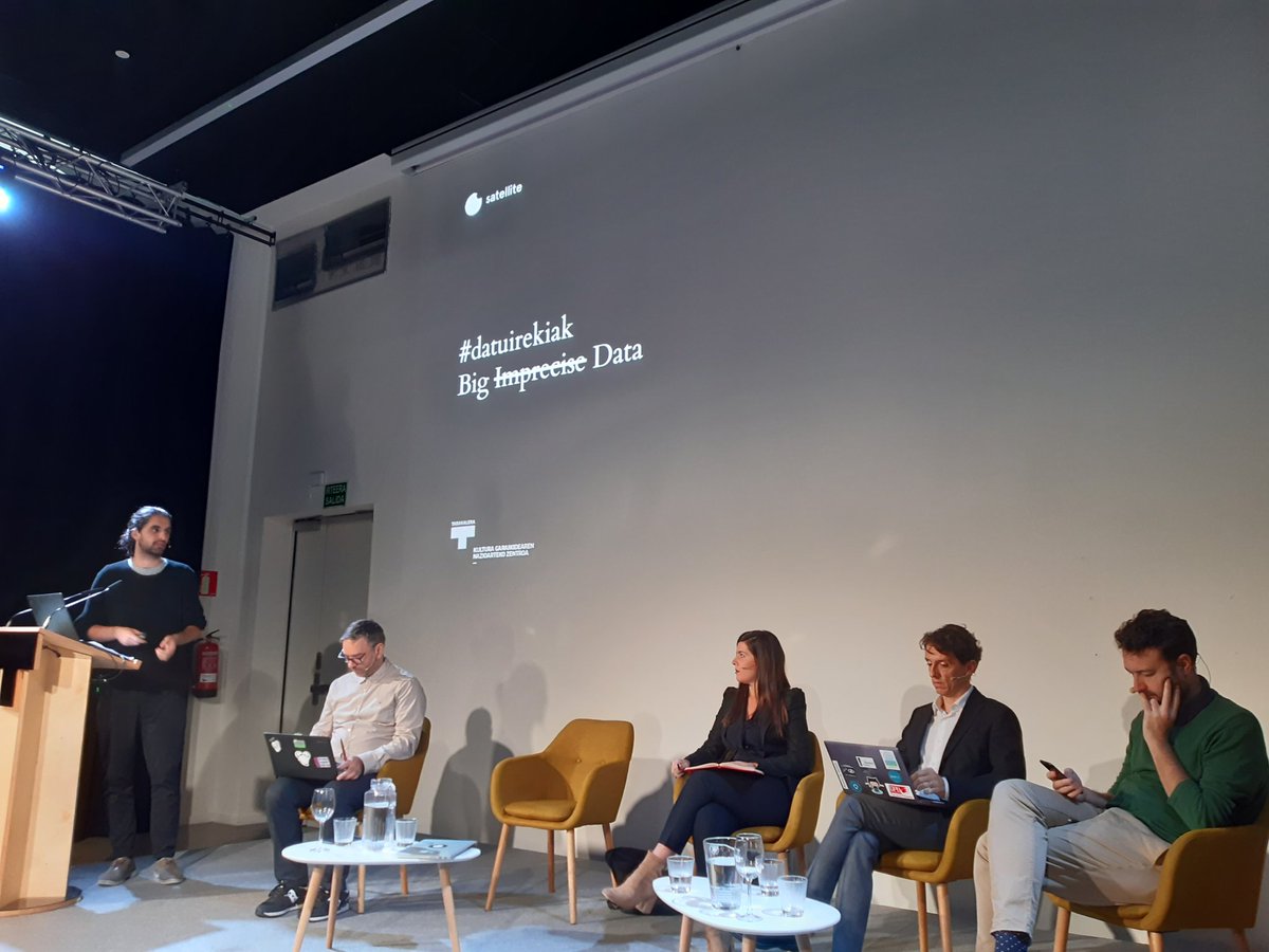 GutierrezMiren's tweet image. Juan Carlos Alonso defiende la imprecisión de los #bigadata ya que la escala suple sus defectos frente a #datosabiertos que son precisos y a menor escala