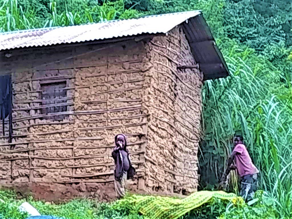 VMM_Int's tweet image. "[People] live mostly in rural areas on roads that are virtually impassable. Even mosquito nets is a cost beyond their reach. Water sanitation is a major problem. No electric wires are in sight and even the minimal amount for school fees are lacking."

bit.ly/2NFjD0i