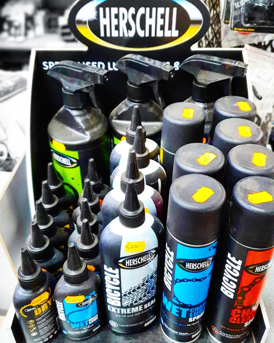 CyclesMetro's tweet photo. Cleaning, prepping, lubing, protecting...even antibacterial! Herschell has you covered ✌🏼#metro_cycles1 #metrocycles #clean #protect #lubricate #antibacterial #bikelife #bikeporn #instaroad #instabike #vaal #vaaltriangle #vanderbijlpark @CyclesMetro @Herschell_SA https://t.co/ZeaqYhICck