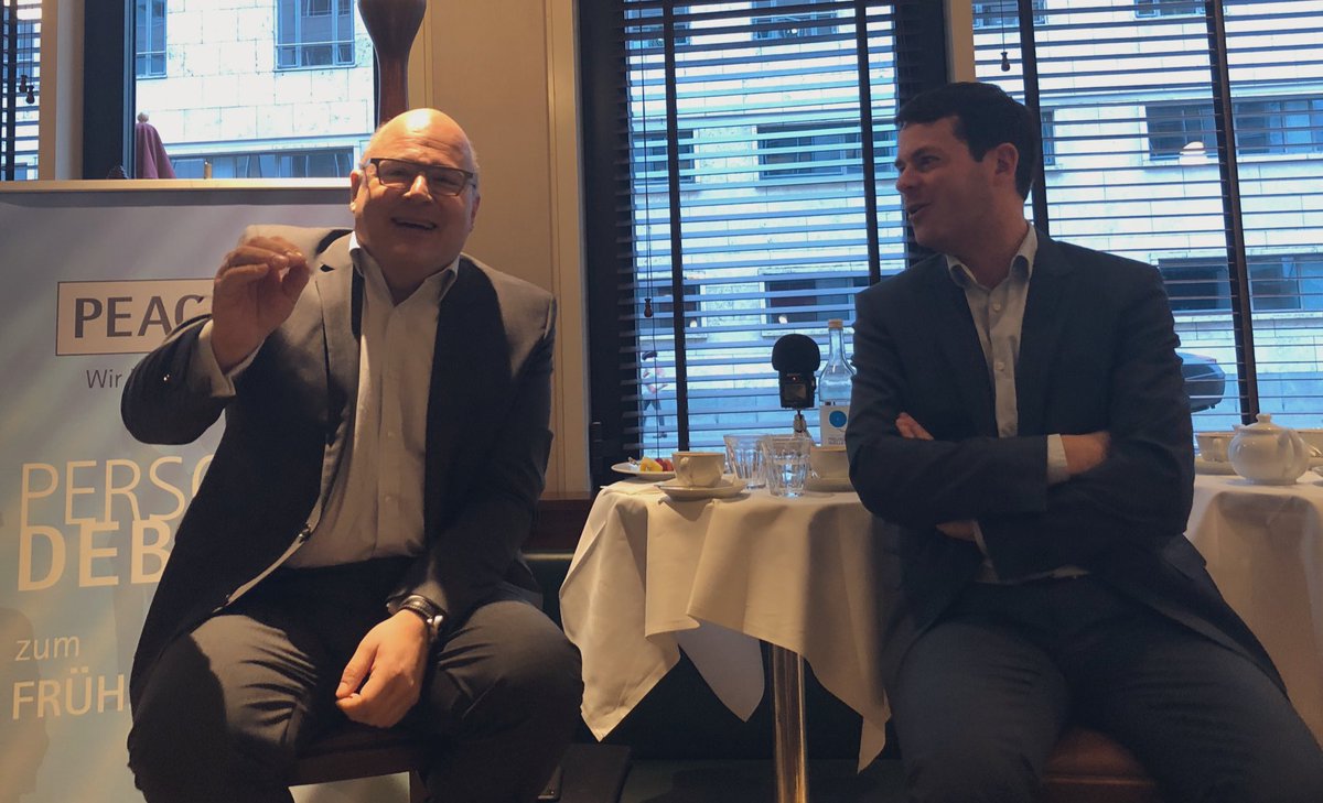 MatthiasBannas's tweet image. #Cloud, #collaborativetools und hierarchiefreier Zugang zu Projekten für alle Mitarbeiter. Vielleicht ist die #zukunftderarbeit doch schon bei @DieBDA angekommen. / @PeagZum mit #Kampeter