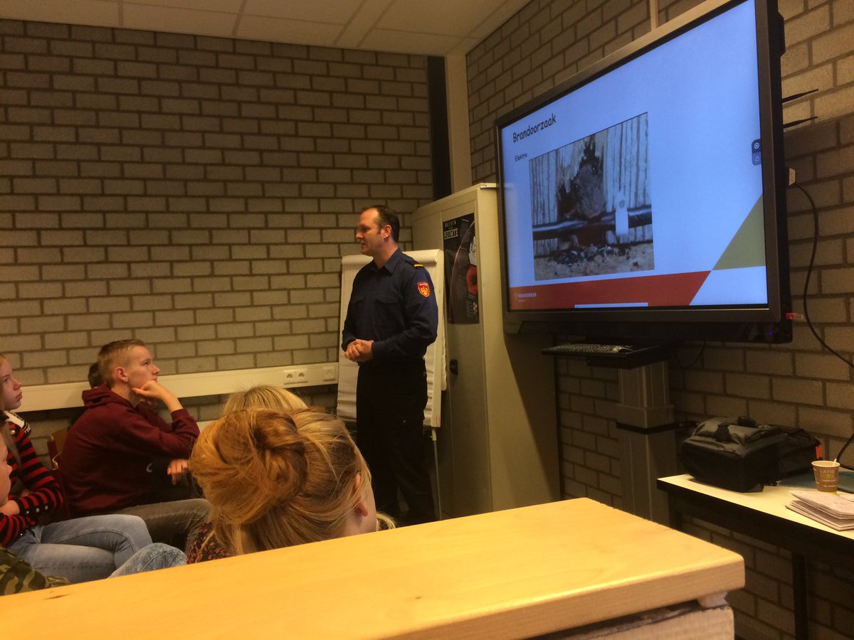 We zijn los. @Technasium 2019-2020 <a href="/csgliudger/">CSG Liudger</a> <a href="/BrandweerFrl/">Brandweer Fryslân</a> @_Smallingerland
