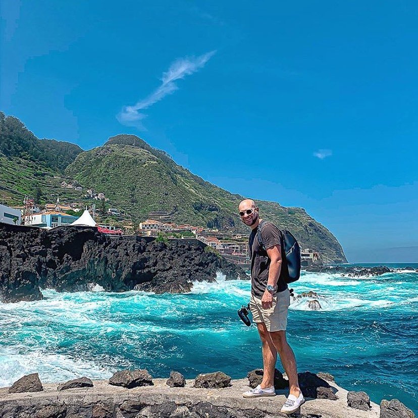 BagsKorin's tweet image. “Work, Travel, Save, Repeat”😉
.
.
#Korin #KorinDesign #TravelBlogger #AntiThiefBag #SmartBackPack #EnjoyLife #BlueSea #SkyLine #USBBackPack #Traveling_sunset #BestBackpack