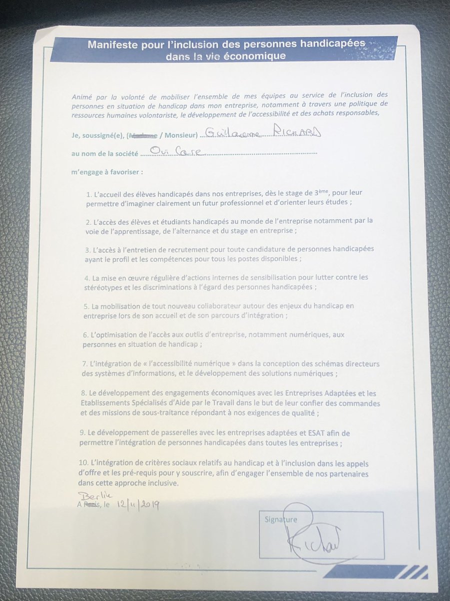 Signature ce matin à 8h00 du « manifeste pour l’inclusion des personnes handicapées dans la vue économique » avec la Ministre @s_cluzel et près de 100 chefs d’entreprise dont plusieurs issus du CAC 40. #handicap #inclusion #societeinclusive #integration