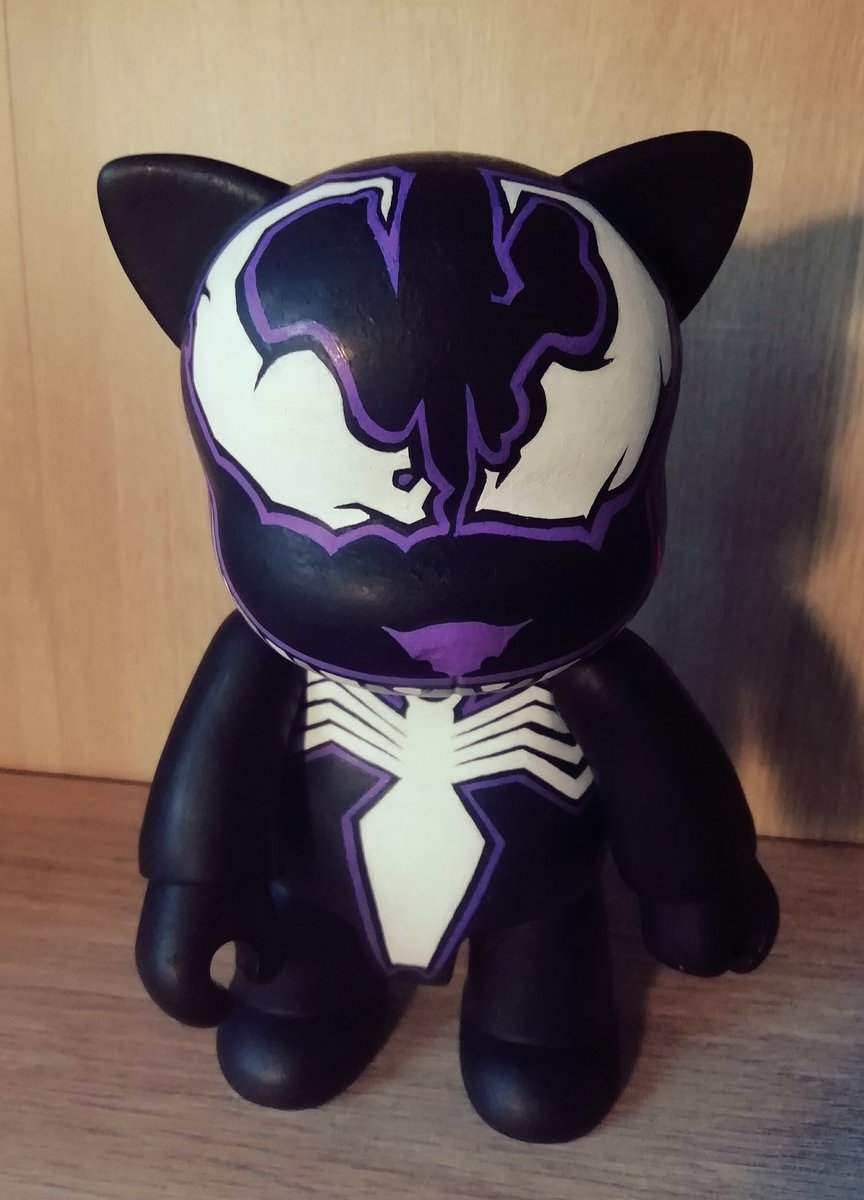 alluneska's tweet photo. Restauration de mes #toy2r #qee avec du courage et mes quelques #posca !
#GraphicDesign
#Marvel
#MarvelStudios https://t.co/LZ2nHmNYQH