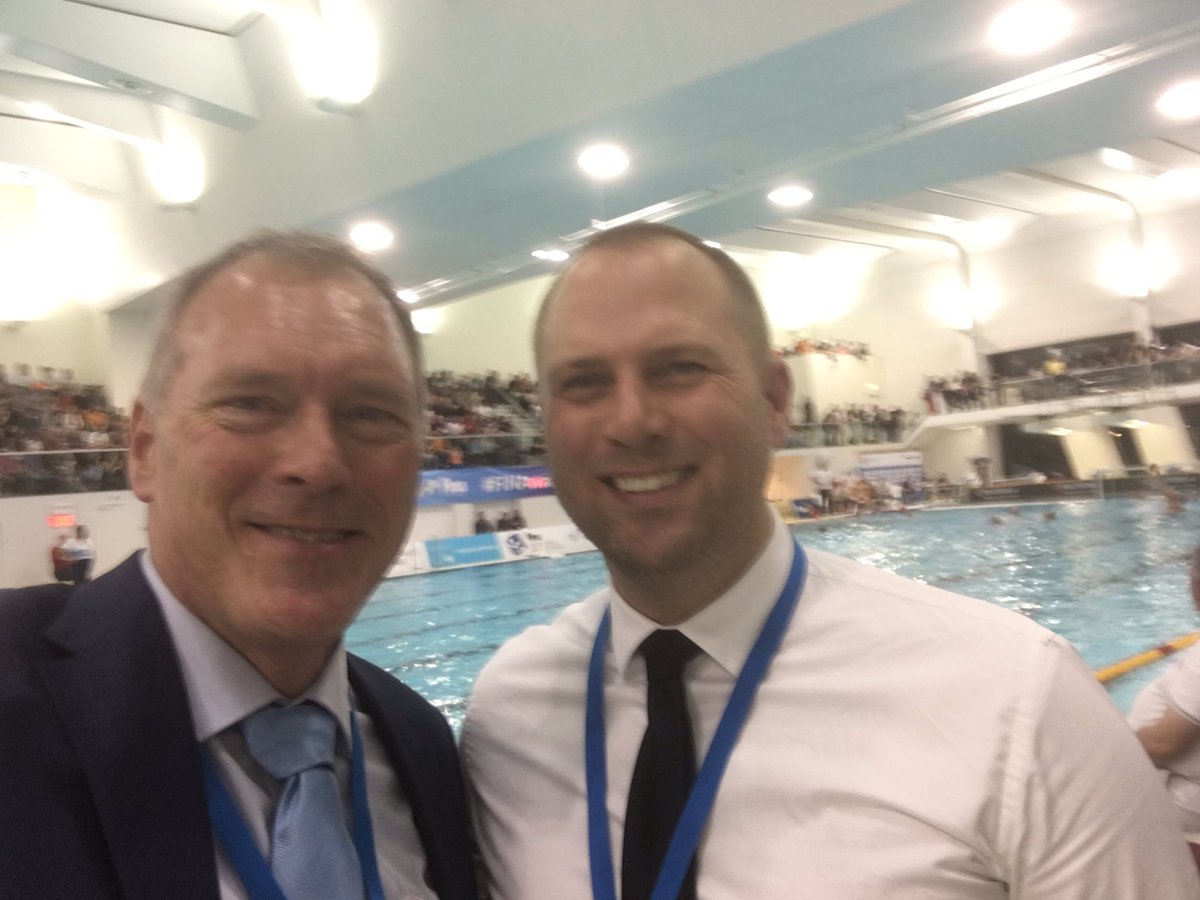 MZeijts's tweet photo. Tweede Kamerlid Rudmer Heerema was in een uitverkocht Hofbad aanwezig bij de interland Nederland - Olympisch kampioen Servië. Nederland verloor maar presteerde goed. Super dat TK-leden aandacht hebben voor topsport. #tweedekamer https://t.co/oWiAnU2LZj