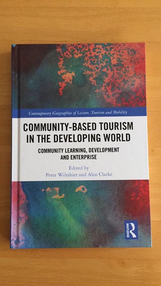 DrAllanJepson's tweet image. Making connections between #communityfestivals and #communitytourism with my old friend :)