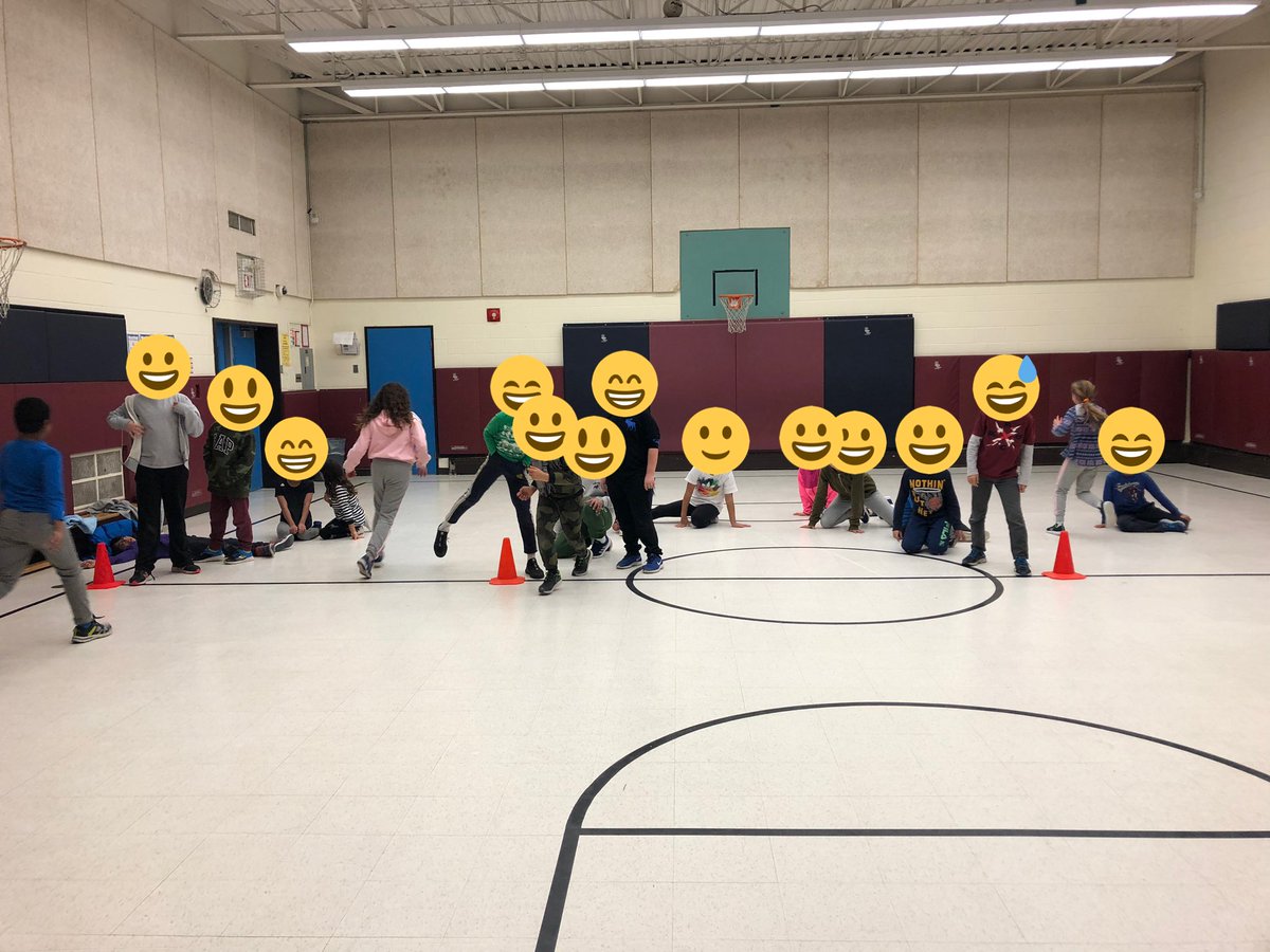 ClassHanks's tweet photo. Yesterday, in gym class, the grade 5s got their heart rates up, as they built towers and pyramids during our dice stacking relay race. They worked on focussing, be patience, be supportive and using hand-eye coordination. @bayviewglenps1 #funingymclass https://t.co/BwTNCmJj24
