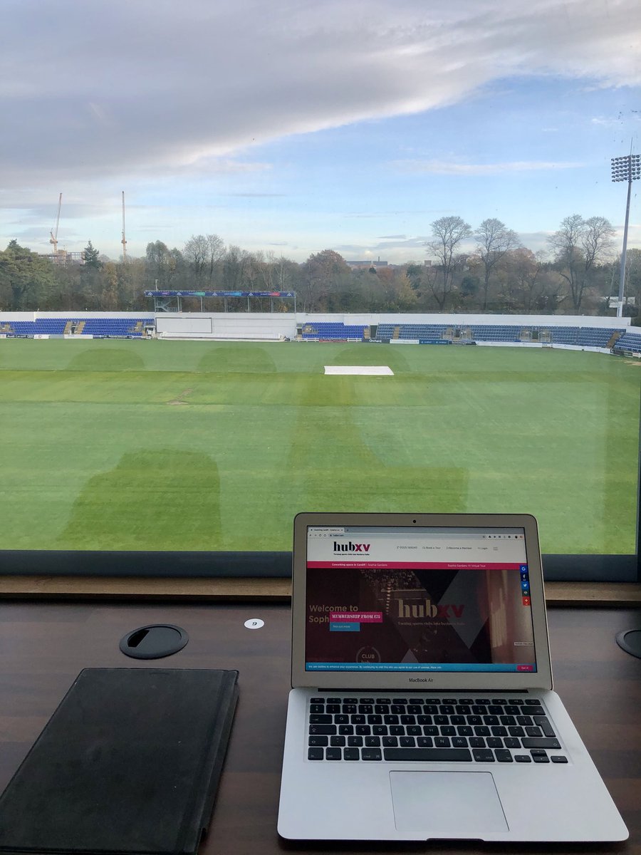 EmpyreanDigital's tweet photo. Not a terrible view today. Many thanks to ⁦@hub_xv⁩ for the use of this co-working space. https://t.co/4YIQ9BDzjY
