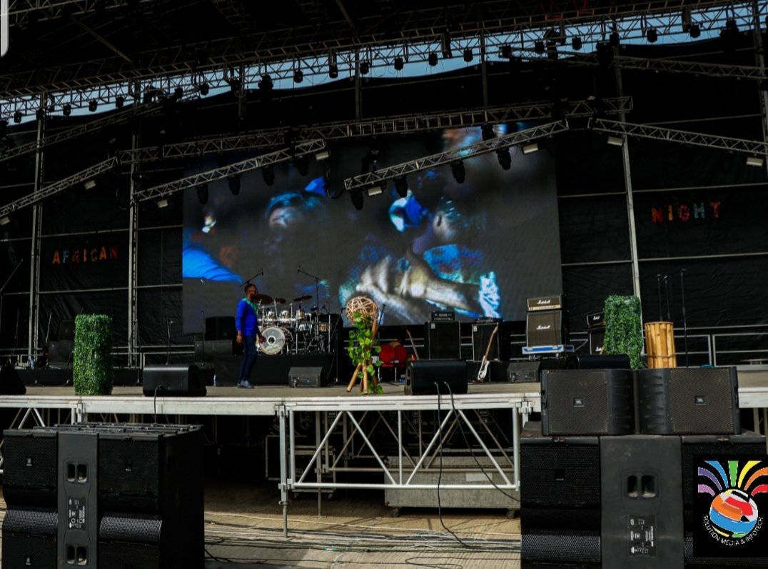 SMIL_NG's tweet photo. Our sophisticated speakers produce the most pleasant sound for your events.
Call us today on 08150832977 for your excellent technical support 😁
#technicalsupport #sound #camera #stage #lights #SMILproduction #limitlesspossibilities https://t.co/8fgq5hG5h9