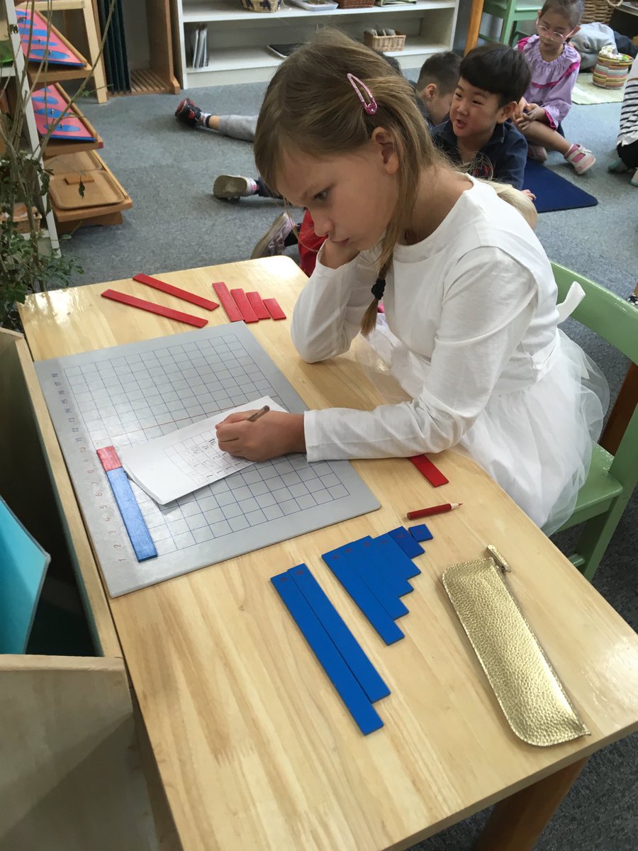 MSTokyoCedar's tweet photo. The first thing in the morning, she asked to repeat the lesson she did yesterday, moving toward abstract memorization of addition facts #MSTmaths #MSTconcentration #MSTsunshine https://t.co/cxhYitvmJF