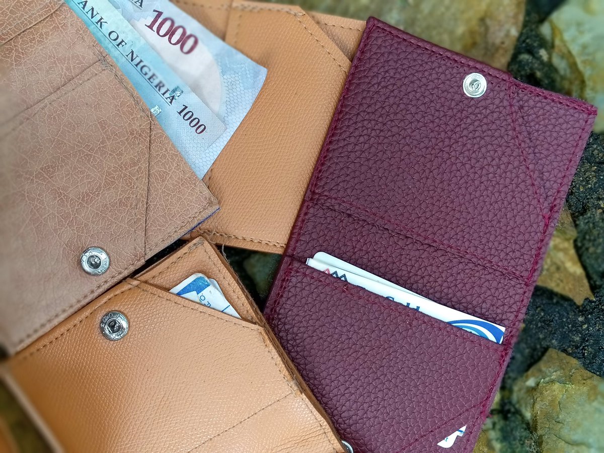 vidasencilla_'s tweet photo. Bring 1000 and take the purse
#iphone12 #iphone #TachaPoolParty https://t.co/FUhZ9iCRuT