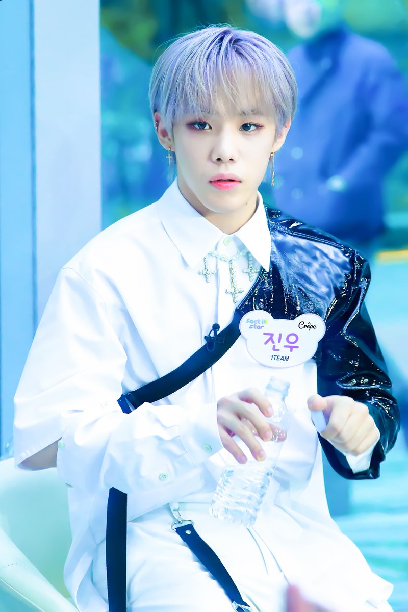 Crepe0220's tweet photo. 191111 팩트인스타🍓
멍때리기?애교 만점!
@1team_twt
 #원팀 #1TEAM
 #진우 #ジヌ #JINWOO https://t.co/jU64WqmSEf