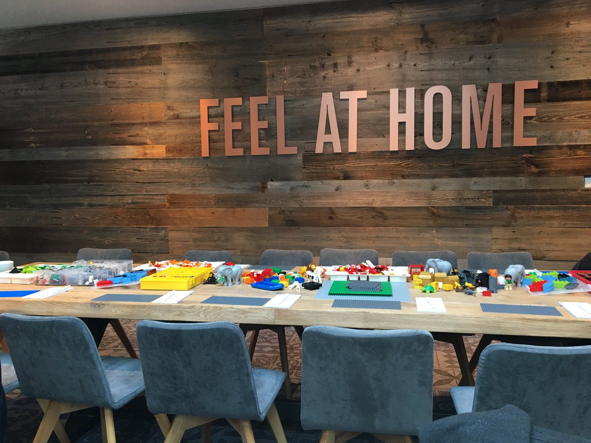 Kundenperspektive einnehmen, um das eigene Produkt zu verbessern und smarte Ideen zu entwickeln.  Zusammen mit Danny Kensa erarbeiten wir mit Ihnen zukunftsorientierte Digitalisierungslösungen bit.ly/2Ql6I5J #diwodo19 #dortmund #mittelstand #Digitalisierung @Komm_digital