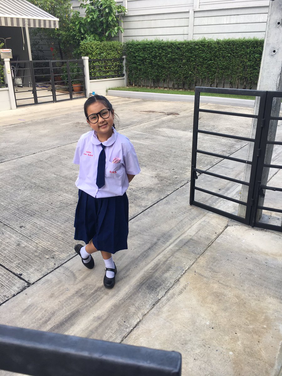 chanoktrue's tweet photo. ป.3 แล้ว https://t.co/HxInIdg6Ib