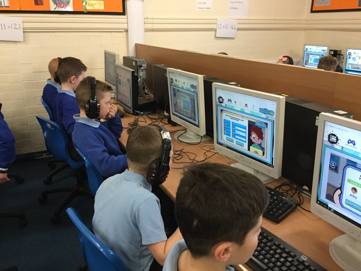 LSTClass9's tweet image. Class 8 are using their knowledge of internet safety to take a quiz. #DigitalCitizenshipandTechnology