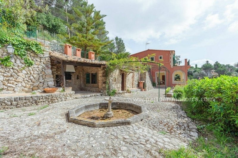 PartnerMallorca's tweet image. 650.000 € #Puigpunyent #Palmademallorca #пальмадемайорка #partnermallorca Дом имеет туристическую лицензию.