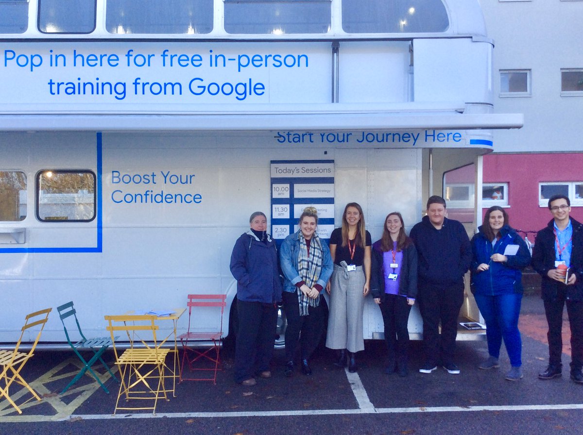 PortCollegeApps's tweet photo. Exciting news - the @GoogleUK #DigitalGarage has arrived! The Apprenticeships and @PortCollegeAdEd team as well as some of the @E6_Programme team popped down to visit and find out all about the amazing digital sessions! @PortsmouthColl #GoogleBus https://t.co/cVUJVxehOx