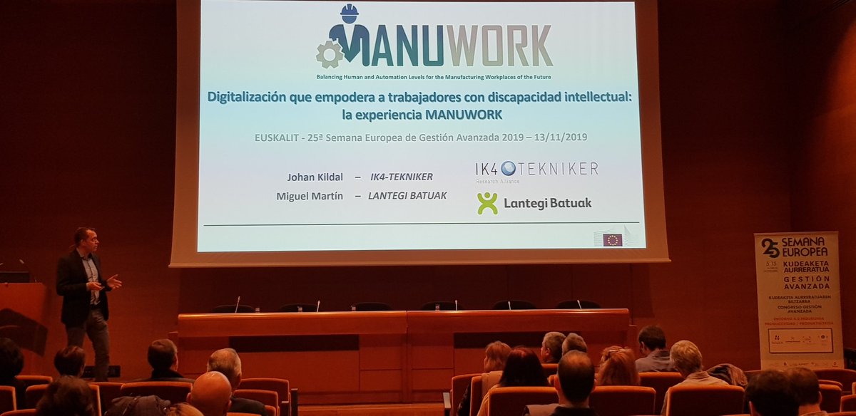 EUSKALIT's tweet image. Caso práctico sobre el impacto en las personas de la industria 4.0 de la mano de @IK4_TEKNIKER. Johan Kildal explica el proyecto Manuwork, robótica colaborativa y realidad aumentada. #CongresoGestión #SemanaEuropea19