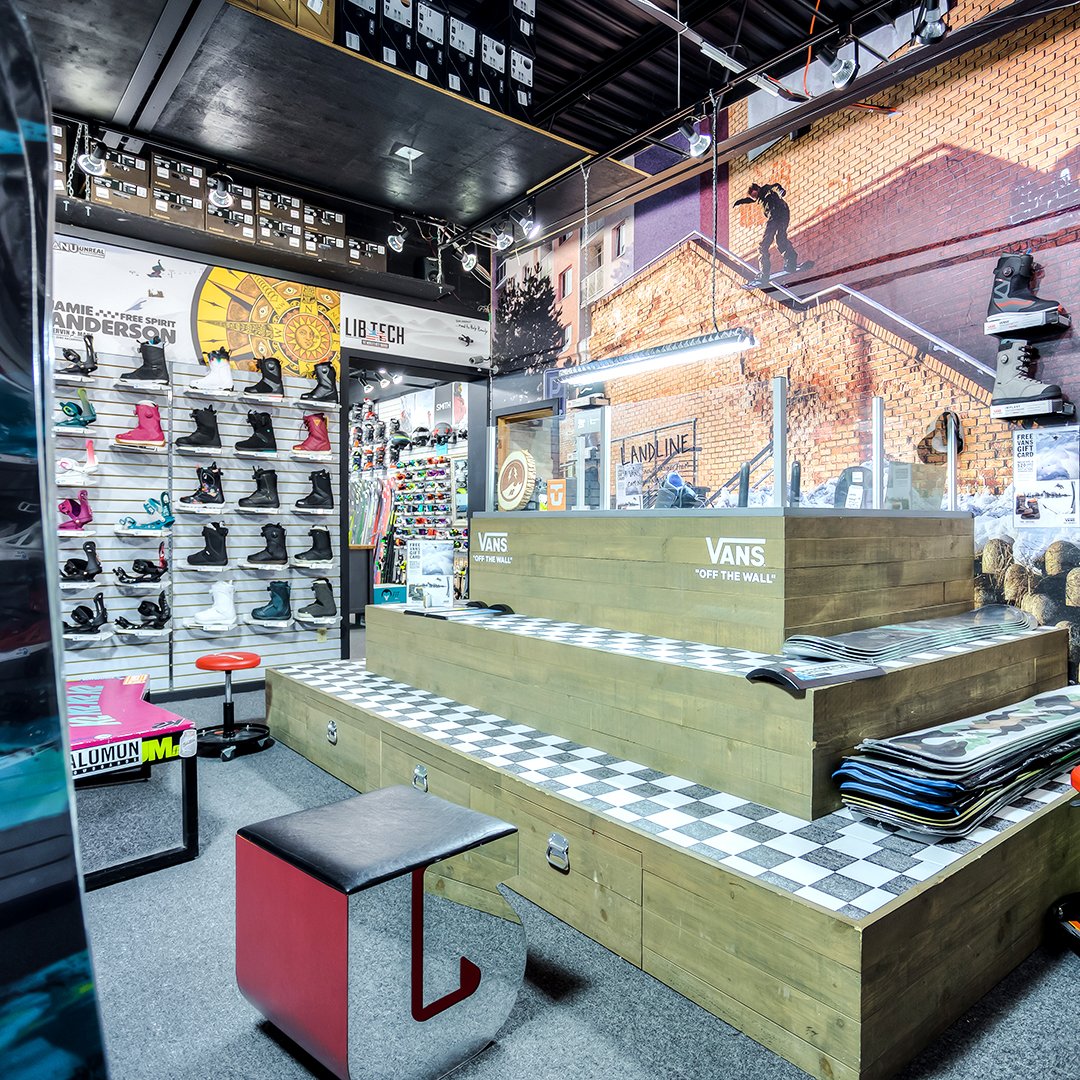 It's not officially winter yet but it sure feels like it!  ❄️🌬️ That's why we're bringing you Winter Hours at the store starting today.
Hours are:
Mon-Fri: 10AM-9PM
Sat: 10AM-6PM
Sun: 12PM-5PM
#corbettssnow #winterhours #winteriscoming #skiseason #snowboarding #snowseason