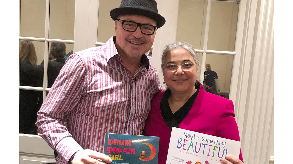 BookwormCentral's tweet photo. Captured takeaways and keepsake pictures from the Author Breakfast, VAASL 2019.
Radhika Bajaj from Bookworm Central is seen here with Rafael Lopez, Allan Wolf,and Candace Fleming!

#VAASL2019 #BookwormCentral #authors #librarians https://t.co/etxizWFfAO