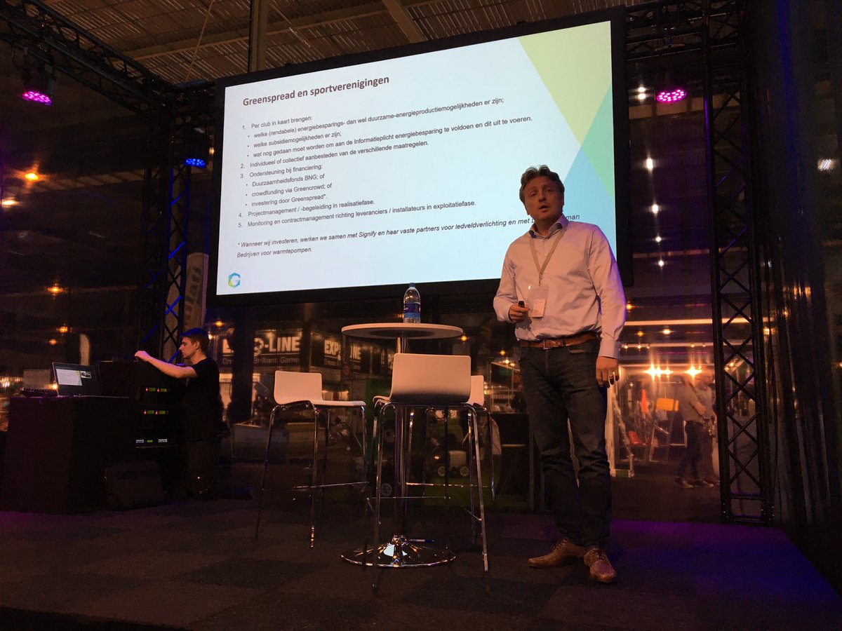 groendus's tweet photo. Zojuist gaf @JanWillemZwang een kennissessie over het verduurzamen van sportverenigingen en de financieringsmogelijkheden namens @LedCapital. Veel belangstelling en interessante vragen. #nationalesportvakbeurs https://t.co/lq01ltxpwr
