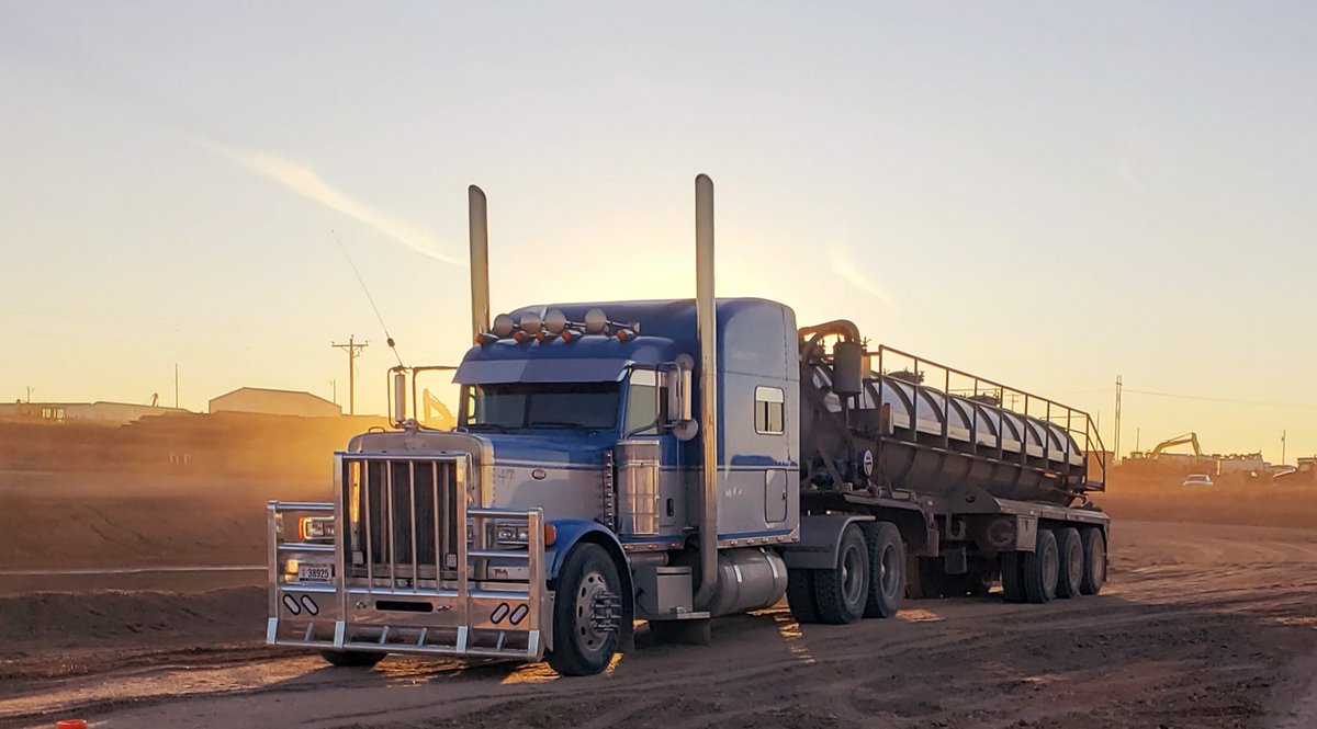 raneyschrome's tweet photo. Does your truck remind you of how far you've come? #trucking #prouddriver
📷: Court Fisher https://t.co/Ha4d3pkazq