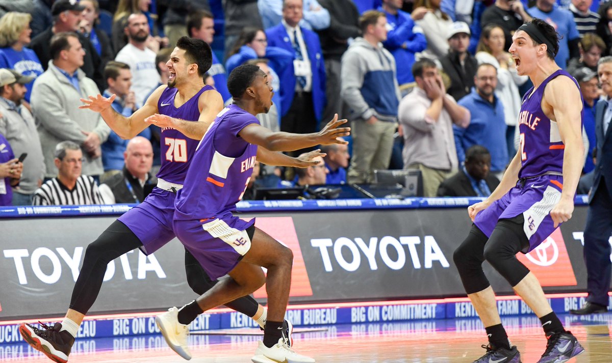 MlawrenceMike's tweet photo. The Aces incredible night in Rupp Arena 67-64 over the Cats. Gallery/story link: https://t.co/NOIrGa2tZT #courierpress #evansvilleaces #purpleaces https://t.co/Ve8xo1aFRm