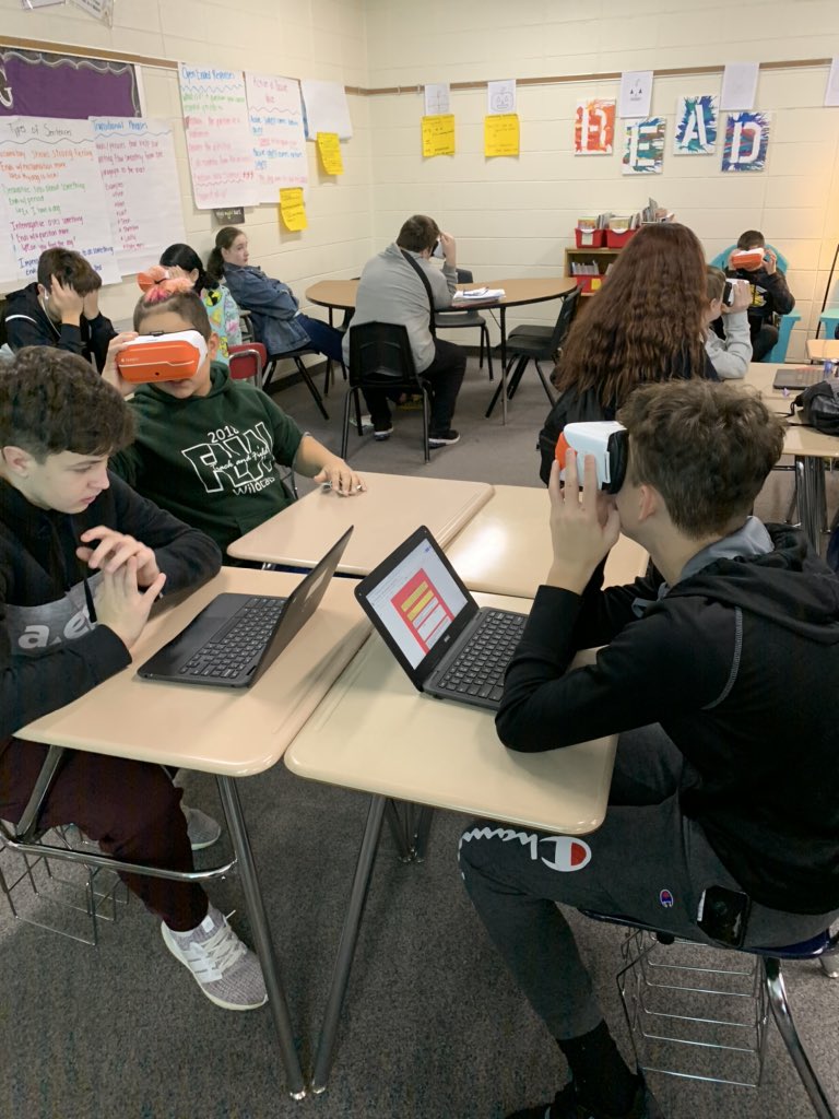 CassandraSwitl1's tweet photo. Using the VR headsets to explore Indian Culture and architecture to go along with our Global Read Aloud! @FLWWILDCATS #GRA19 #engageeveryone #middleschoolrocks @TierneyEd https://t.co/Jb46NcBjRJ