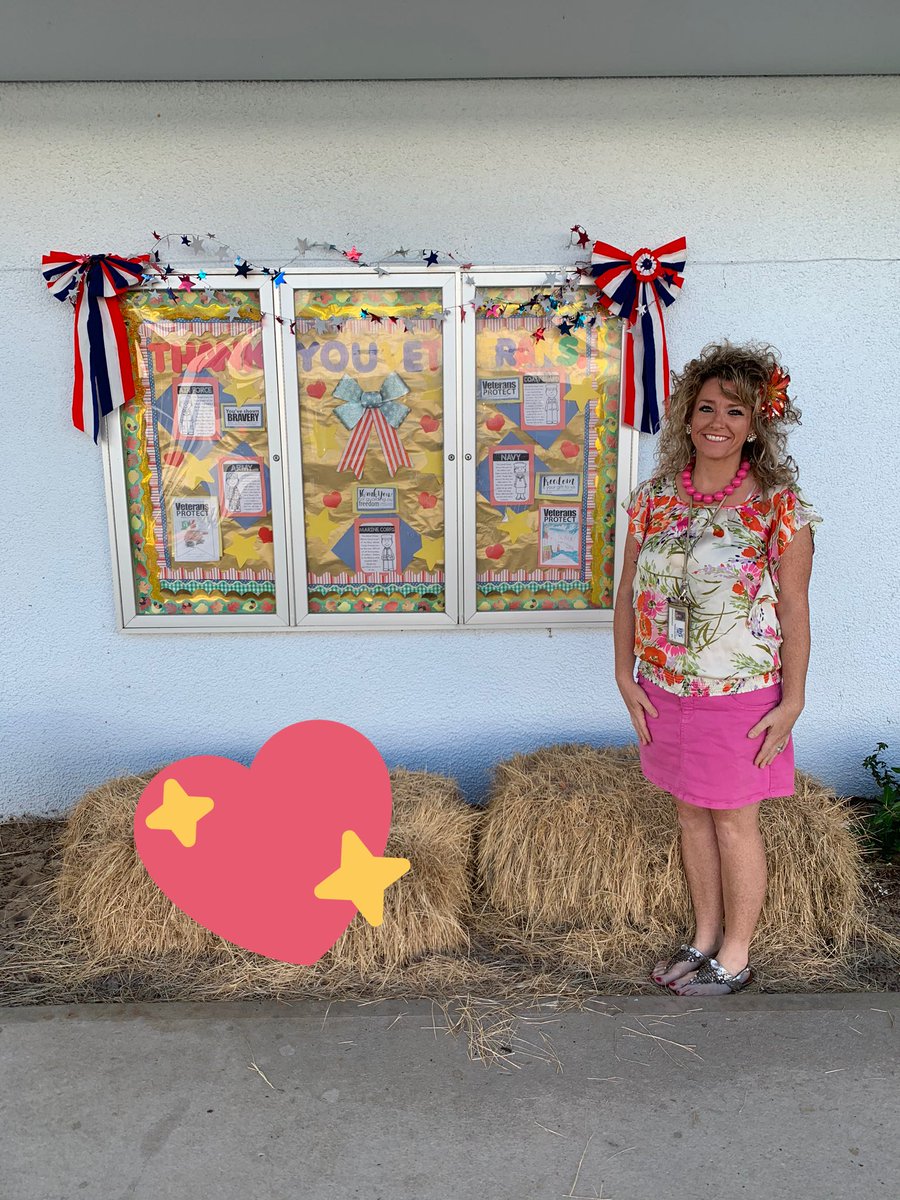phillipsmrsh1's tweet photo. My fabulous teammate hard at work making our school look awesome. Thank you Tiffany! @PineGroveAP @PineGrove_Admin @MongoldTiffany https://t.co/yOzoLAn0vJ