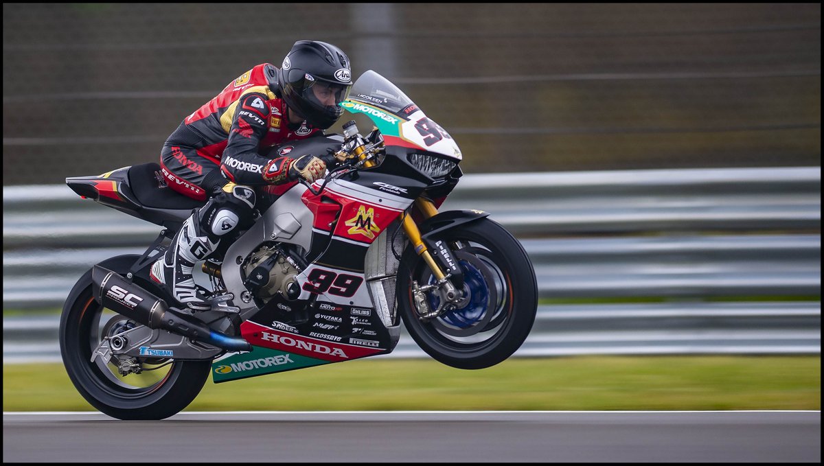 A look back to 2018 <a href="/WorldSBK/">WorldSBK</a>  for #WheelieWednesday with 
<a href="/PJ99Jacobsen/">PJ Jacobsen ️</a>