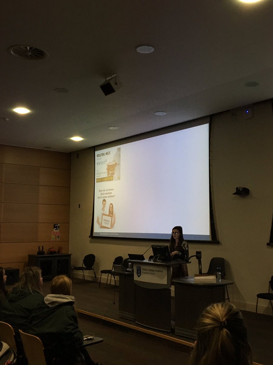 Nat95gd's tweet image. The Gun’ko angels giving talks at the #TCDChemtalks during #ScienceWeek2019 going from being a PhD student to colorful chemistry to storytelling