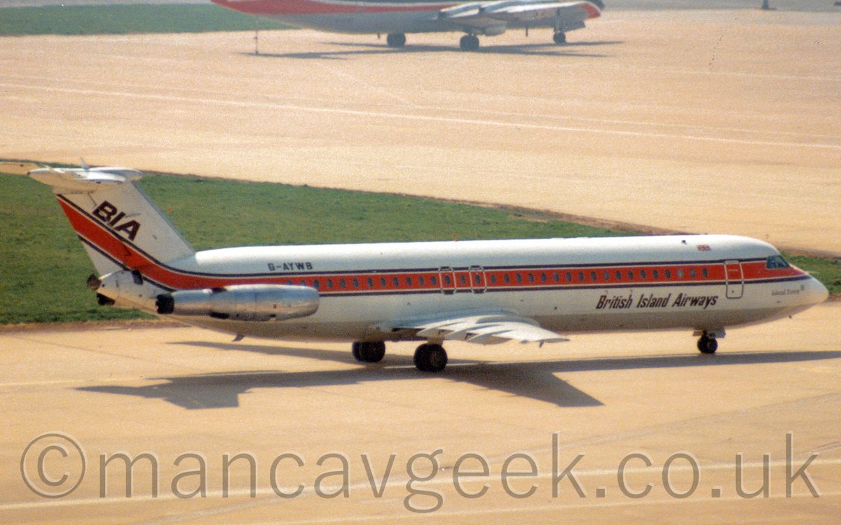 Photo of the Day 2019-11-13.
G-AYWB, British Aircraft Corporation BAC 1-11-531FS, BIA British Island Airways, at Manchester Airport, some time before May 1990.
#avgeek #planespotting #potd #manchesterAirport #man #egcc #l13 #britishAircraftCorporation #bac111 #bia