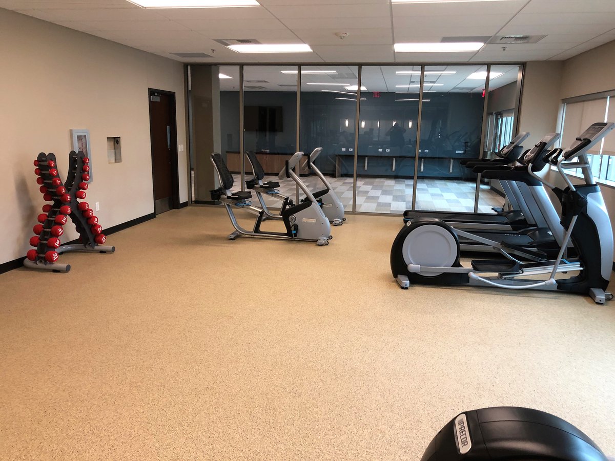 PushPedalPull's tweet photo. Clinics need high-tech equipment so patients can rehabilitate smoothly. P3 Fitness Expert Ryan Schoolfield made this a reality for Cherokee Nation Health Clinic by offering a wide range of fitness equipment from a variety of different manufacturers! #p3install #rehab #precor https://t.co/Hr7l3h3yQy