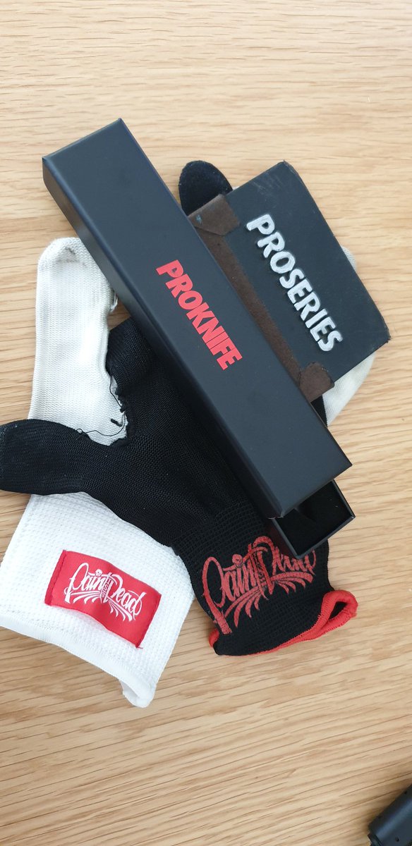 Wrap Tools <a href="/paintisdead_com/">Paint is Dead</a> <a href="/pidproseries/">PID PRO Series</a> 
<a href="/avwuk/">avwuk.com</a> 
#superbwraptools #wraptools #wrapglove #paintisdead #pidproseries #avwuk