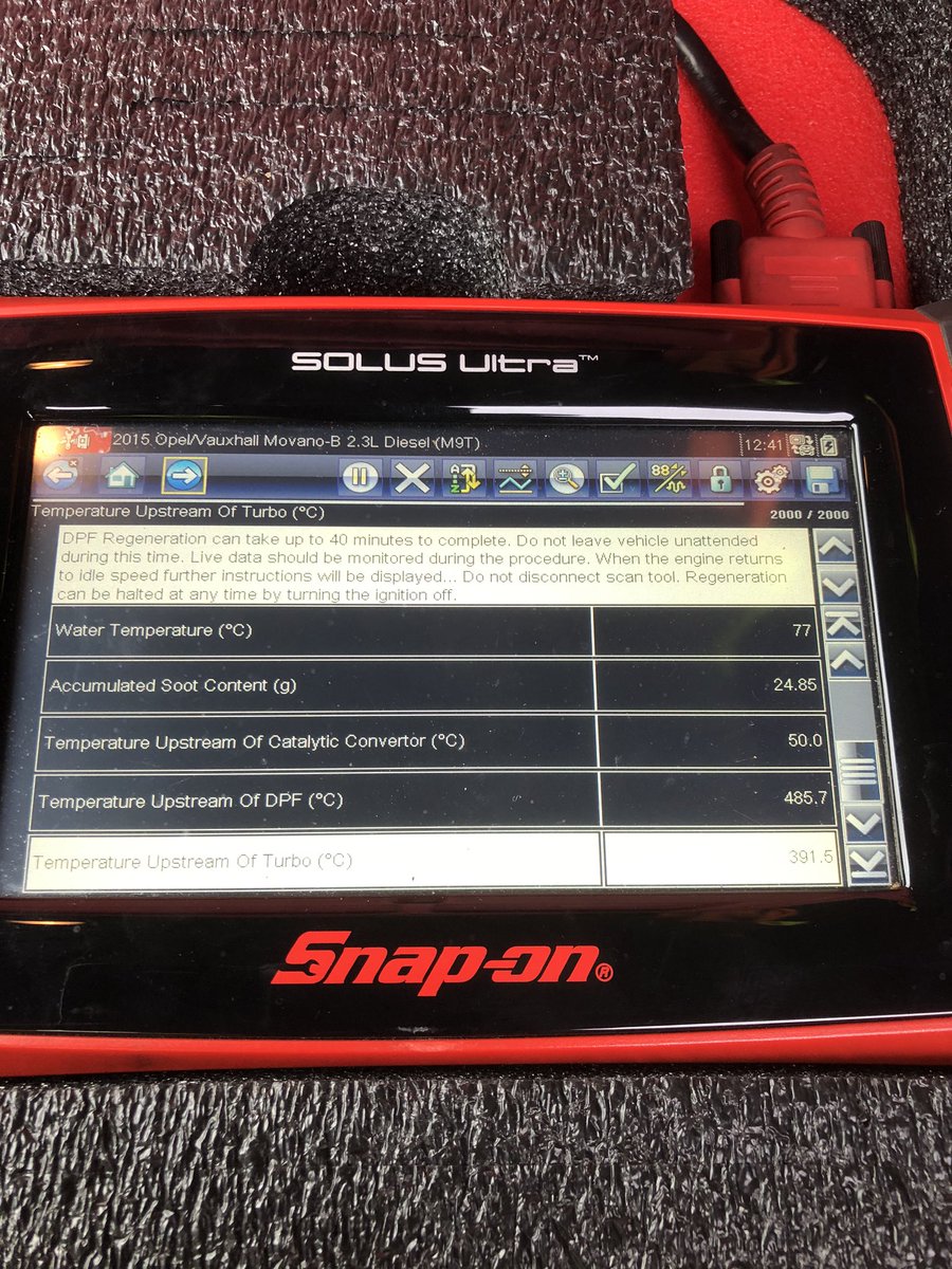 CJ1751's tweet image. Doing a manual regeneration of the DPF on a Movano. Soot content should be Zero grams, instead of going down, its going up!! New EGR needed me thinks. Bet he won’t do it though. 🤔😱😱😱 #MechanicalProblems