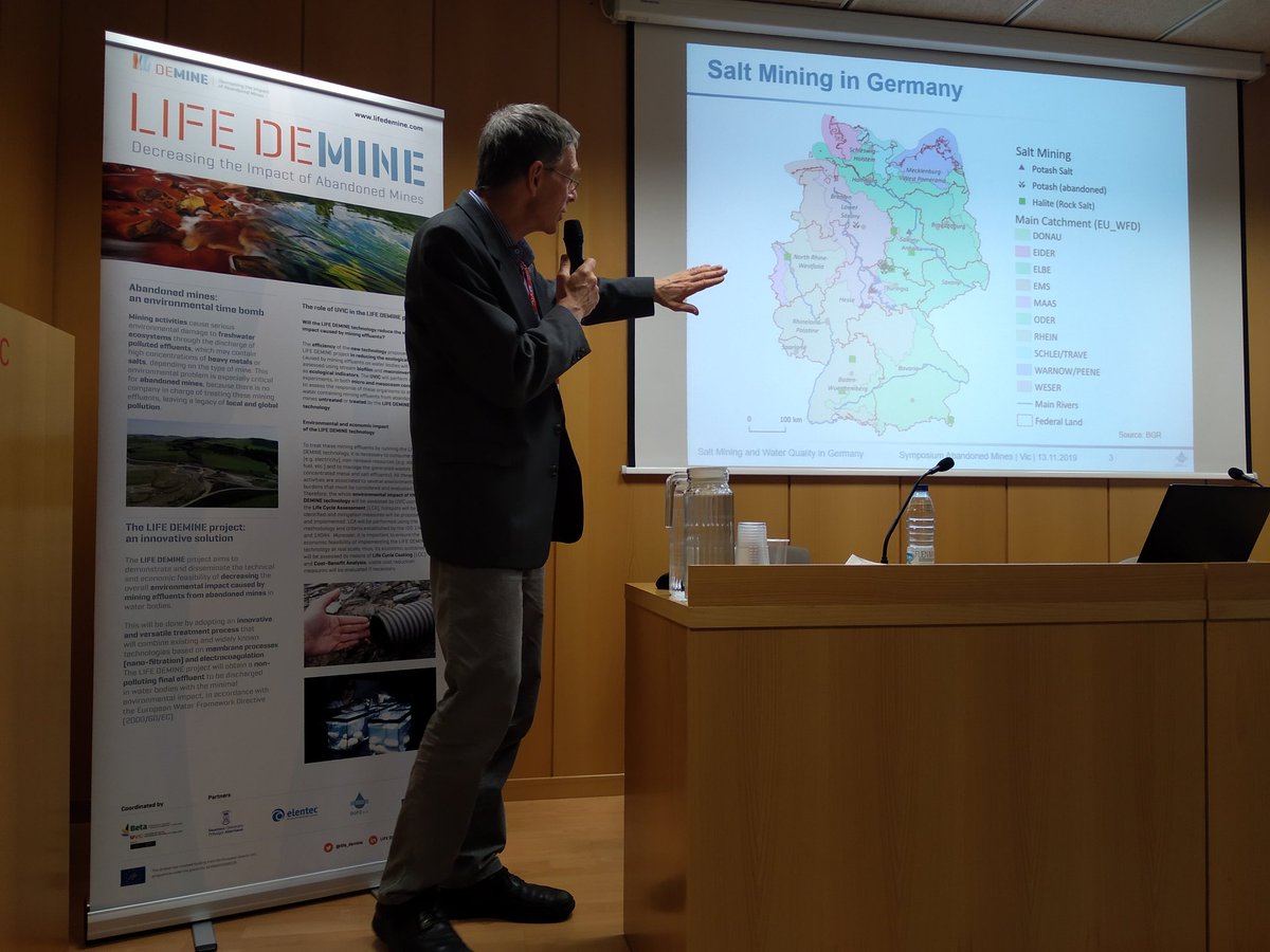 life_demine's tweet photo. ✔️We are finishing the 2b block about "environmental impacts on water bodies" of the @life_demine Symposium, with the contributions of:
➡️ @mcanedofem  from @FEHMlab
➡️ Thomas Sommer from DGRC
➡️ Helena Guasch from @ceabcsic
➡️ @Txell_Abril from @BETA_TechCenter

@LIFEprogramme https://t.co/HmUPLEPteb