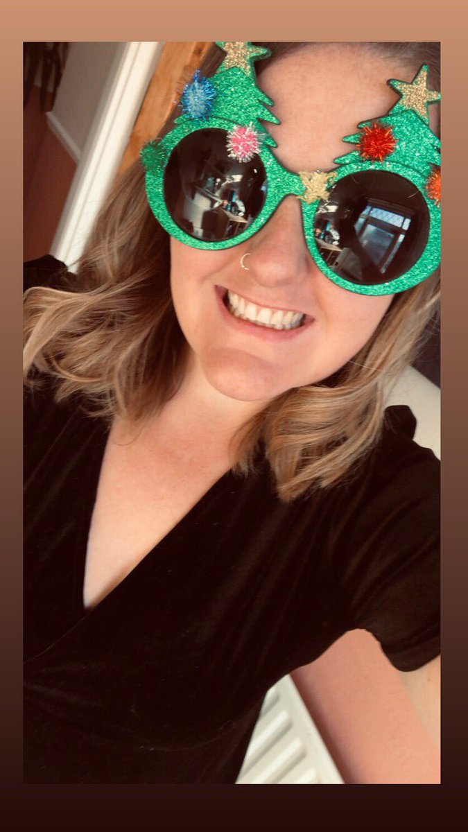 CorriePitfield's tweet photo. Off to work at the @countrylivinguk  Christmas fair with @CR_UK ! And yes I intend on wearing these glasses all day... 🎁💓💫 #CLXmasFair #LondonForumsUnite #OneCRUK https://t.co/vZuu57Khhp