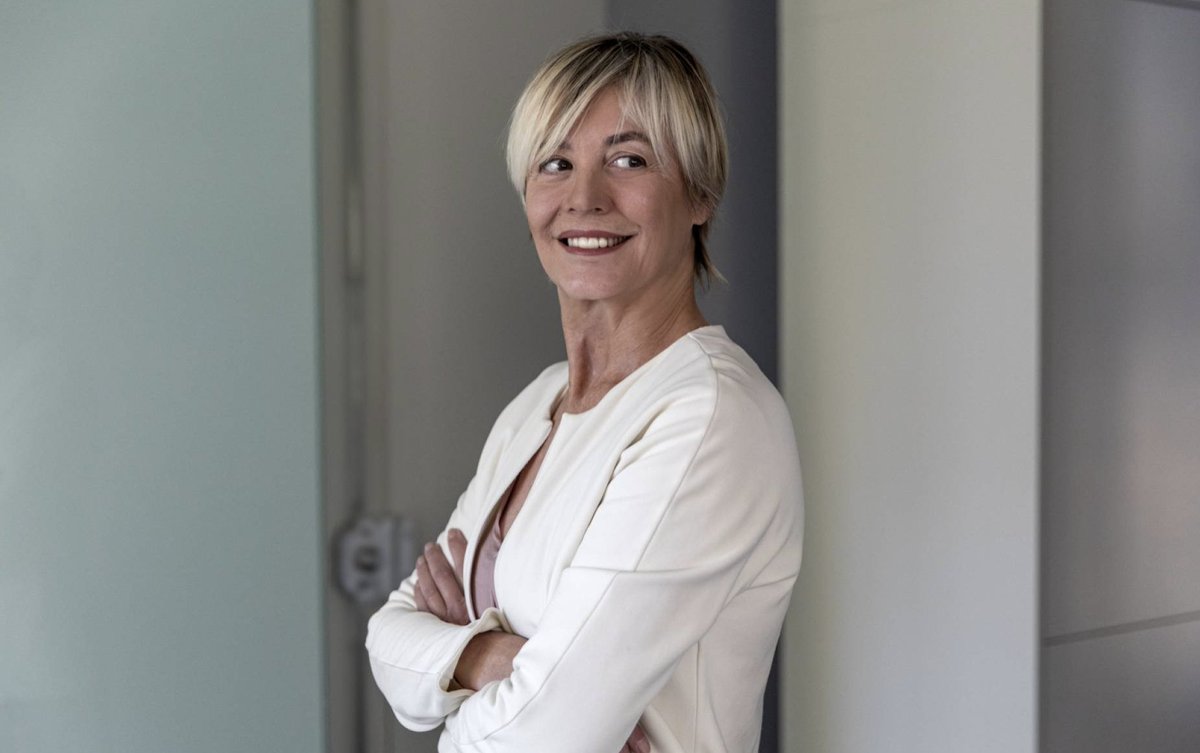 NuriaVicedo's tweet photo. Marisa Gallén ha ayudado a renovar la imagen de la sociedad valenciana desde los inicios de la democracia. Marisa ha conseguido que nos gustemos más. Ha sido un honor poder preparar junto a ella la memoria que la ha convertido en Premio Nacional de Diseño

https://t.co/FmDaxnCskm https://t.co/d7LdWj9agt