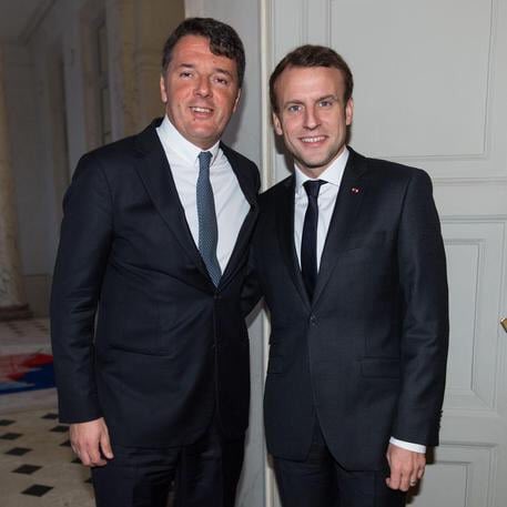 BlobRai3's tweet photo. " GENITORE 1 &amp; GENITORE 2...".
"Noi abbiamo un obiettivo che è quello di 
fare ai dem ciò che Macron ha fatto ai 
socialisti. Assorbirne il consenso per allargare
al centro e alla destra moderata. Il disegno è
dichiarato. E io penso che nei prossimi tre anni
si realizzerà". https://t.co/YEy27pPtl5