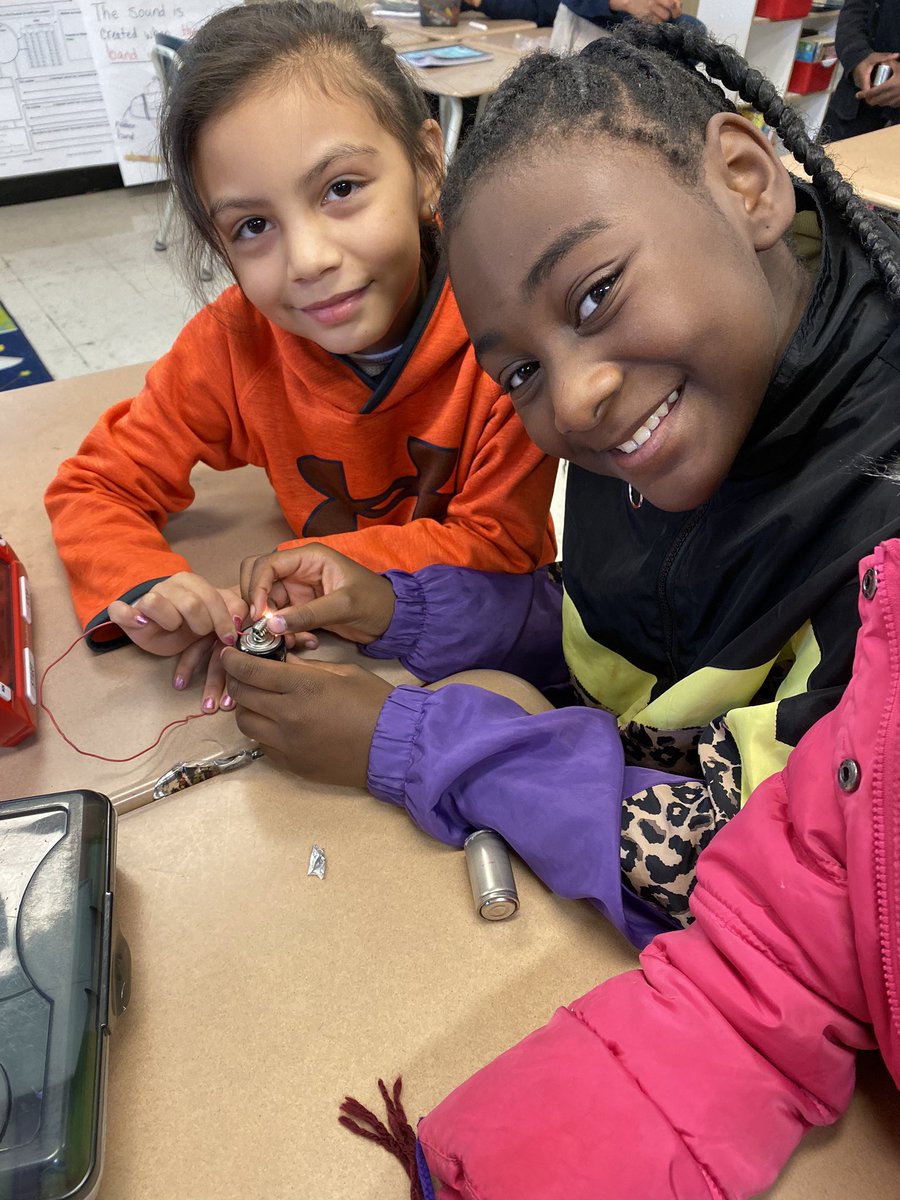 4th Grade Science Exploring Simple Circuits #TheIsaacsWay