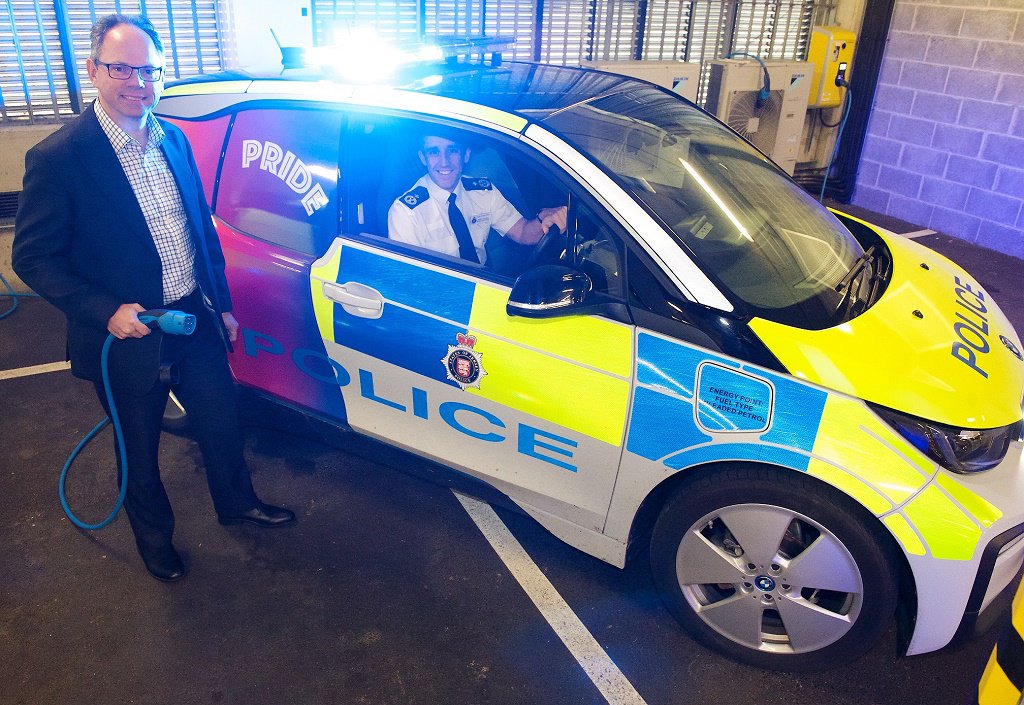 electricjersey's tweet photo. #StatesofJerseyPolice  ambitions to electrify its fleet of vehicles have taken a major step forward with the commissioning of a bank of EV chargers - supplied by Jersey Electricity - at Police HQ .  #GovJersey https://t.co/rIEWcz7hvC https://t.co/S65FzRpunn