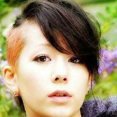 ファルコン 1日1可愛い子 代の頃木村カエラちゃんみたく ハードなツーブロックにしてたら父親に心が病んでると勘違いされ よそよそしくされたなぁ T Co Vxdfwz8oah Twitter