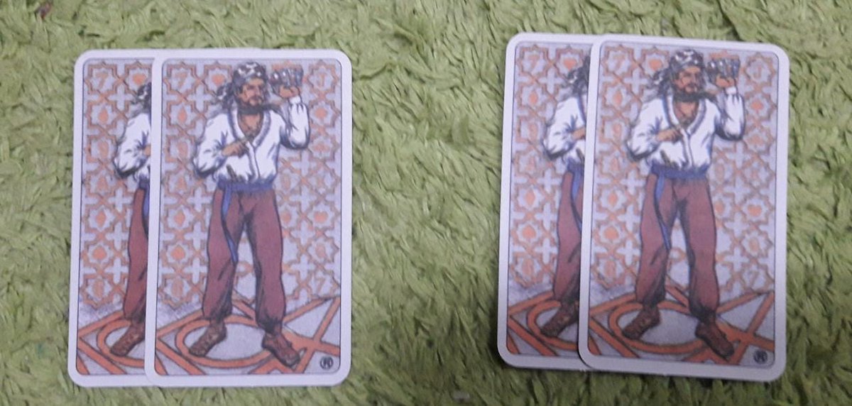 🃏 BARALHO CIGANO RESPONDE: 🃏💞 Vou namorar com essa pessoa ainda esse ano? 💞- respire fundo, pense na pessoa e escolha um montinho- dê rt e favorite a postagem- comente qual montinho você escolheu: montinho 1 ou 2- resultado: 14/11/2019